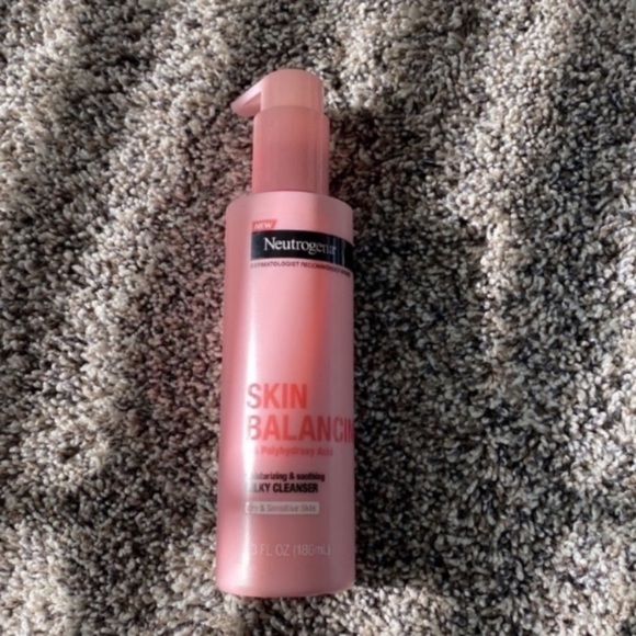 Neutrogena Skin Balancing Face Wash Lot of 4 - Picture 3 of 3